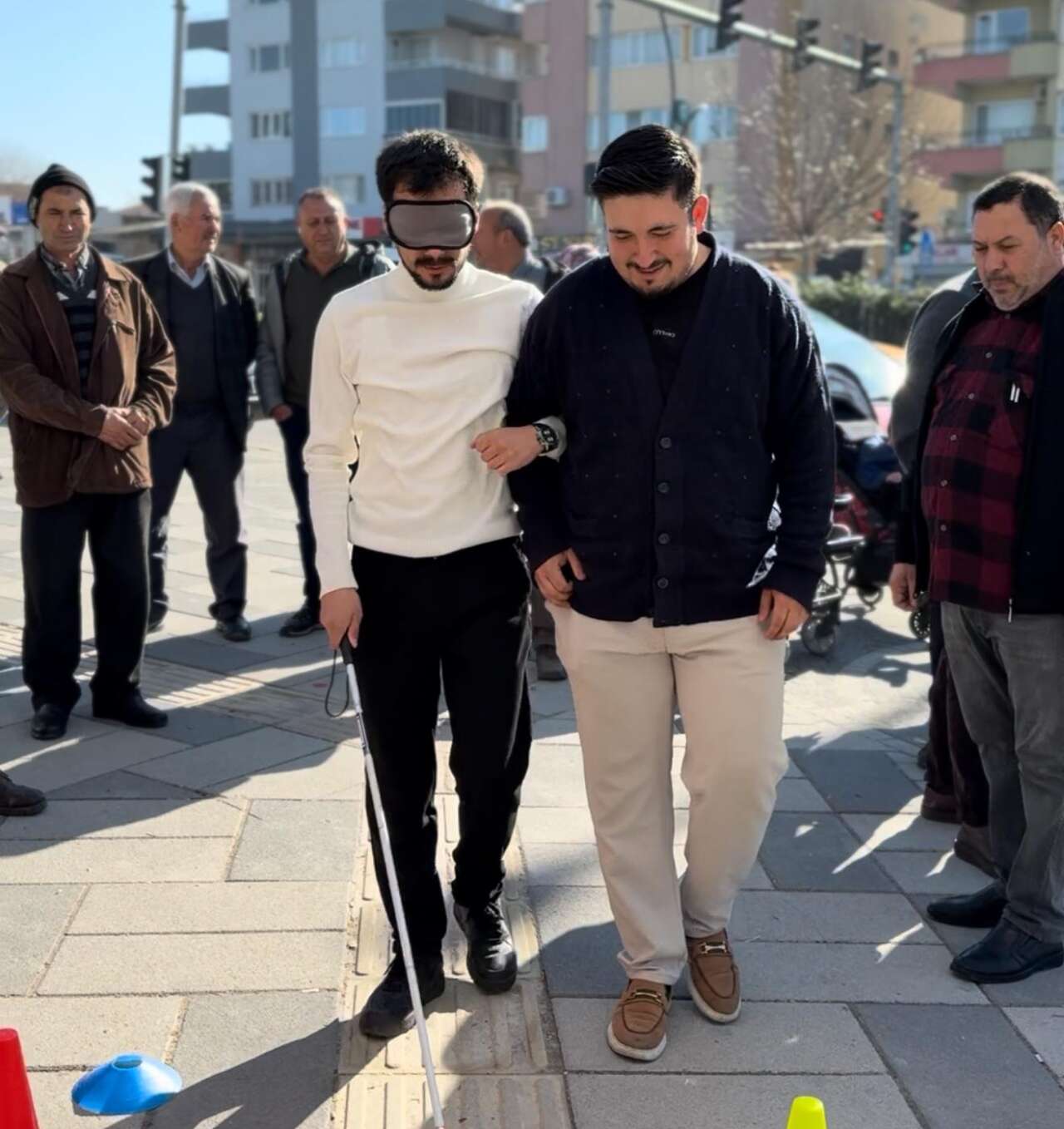 AK Parti’den Yatağan’da Görme Engelliler İçin Anlamlı Farkındalık Etkinliği 9